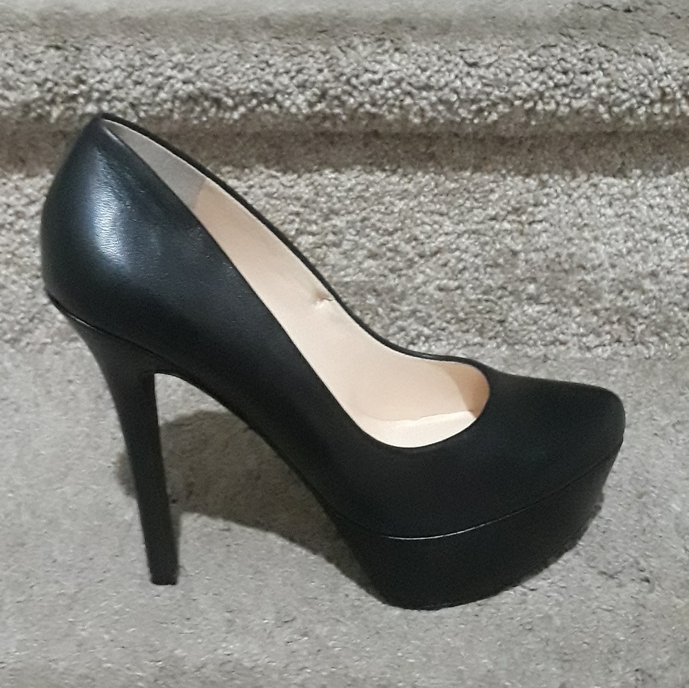 Women Jessica Simpson heels.